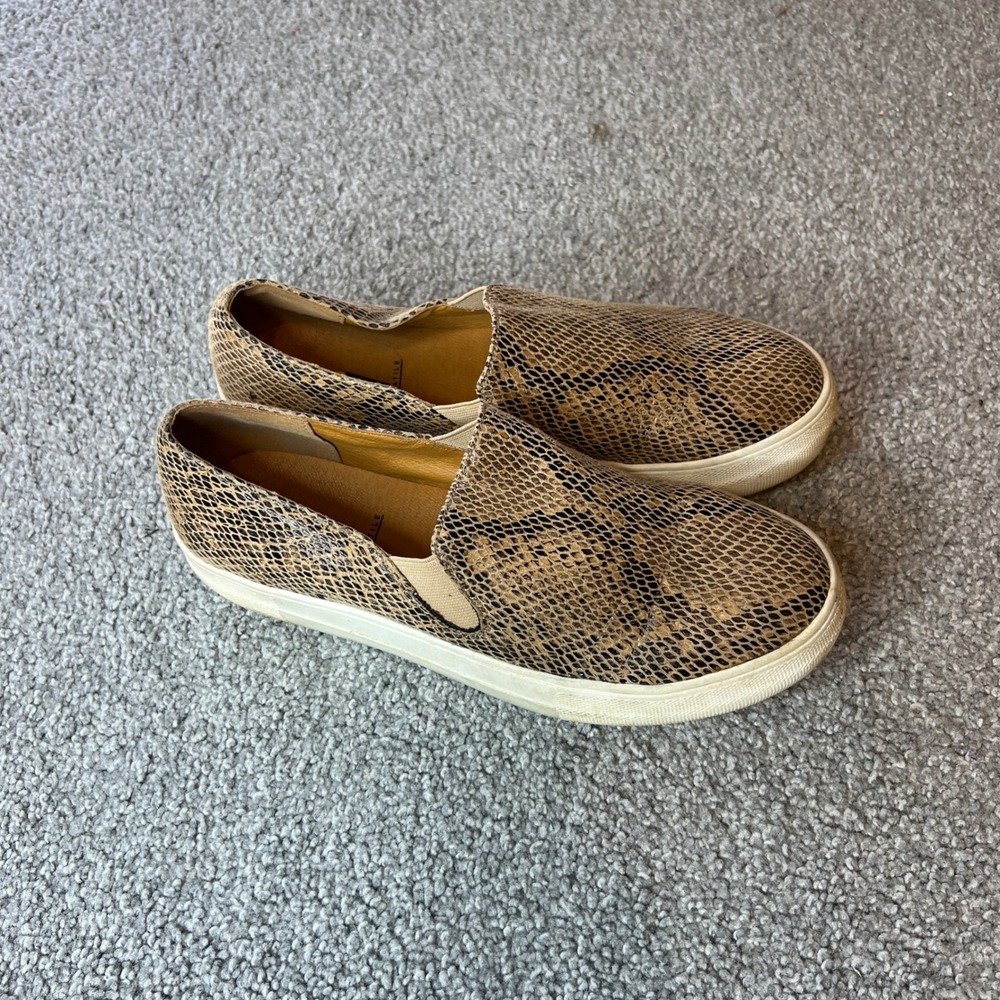 Volatile Womens Slip On Sneakers womens 8 Snake Print Tan Black Casual‎ Shoes
